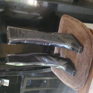 I am selling a slightly worn italian leather bootie heel